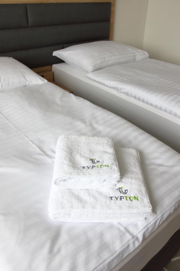 Typton Hotel&Spa Medzilaborce المظهر الخارجي الصورة