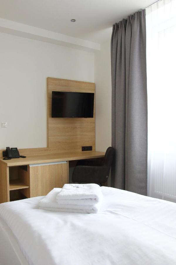 Typton Hotel&Spa Medzilaborce المظهر الخارجي الصورة