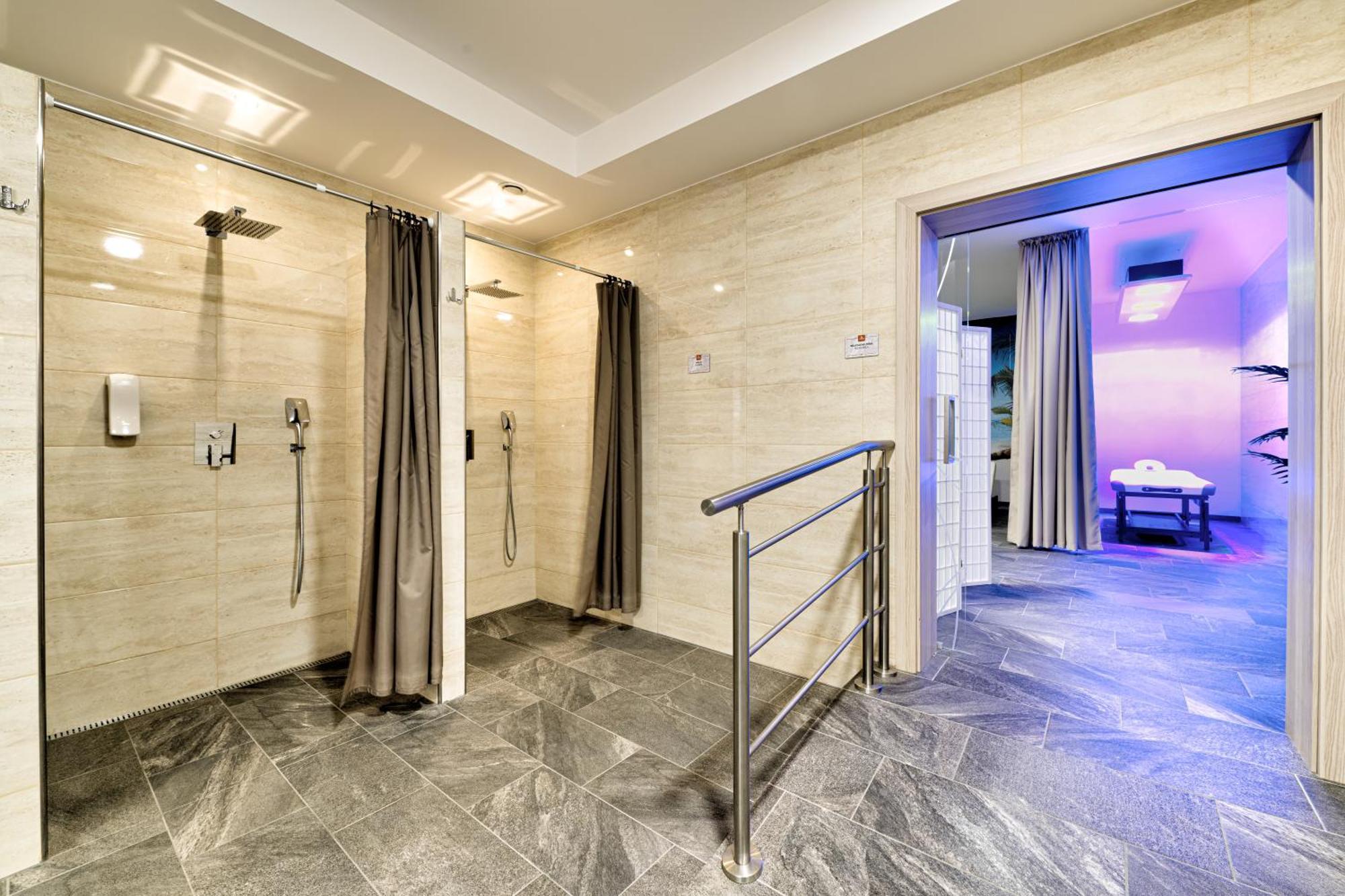 Typton Hotel&Spa Medzilaborce المظهر الخارجي الصورة